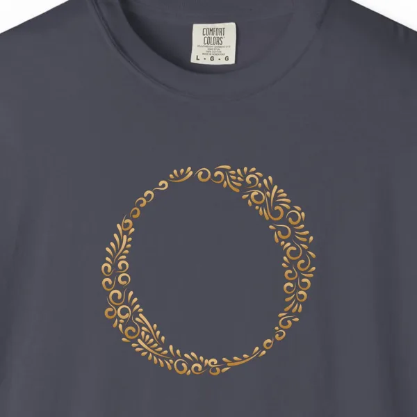 initial-o-tee-navy-chest Close-up of the Initial O print on a Navy Comfort Colors 1717 tee